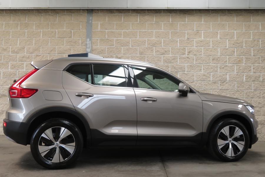 volvo-xc40-2022-hibrido-a-gasolina-1477cc
