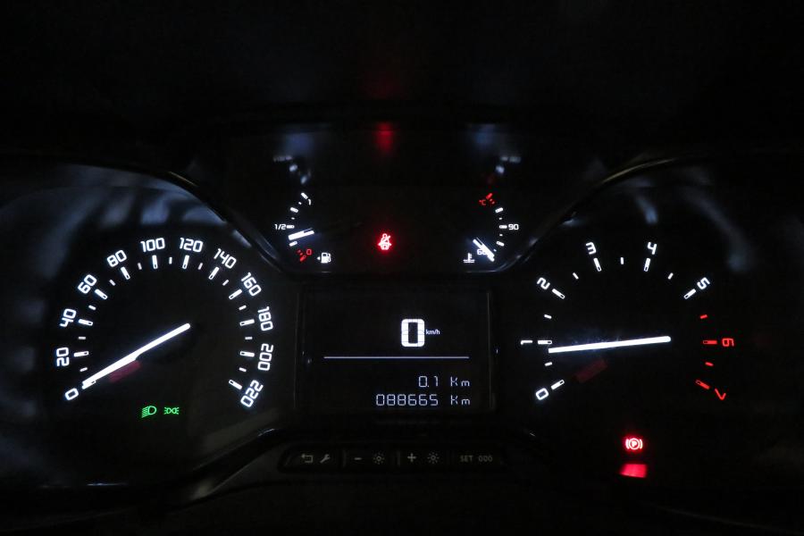 citroen-berlingo-2024-diesel-1499cc