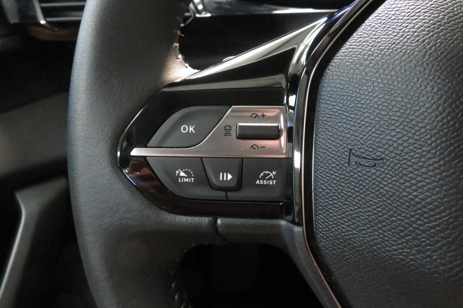 peugeot-308-2025-hibrido-a-gasolina-1199cc
