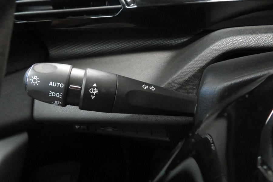 peugeot-308-2025-hibrido-a-gasolina-1199cc