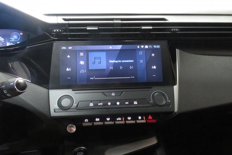 peugeot-308-2025-hibrido-a-gasolina-1199cc
