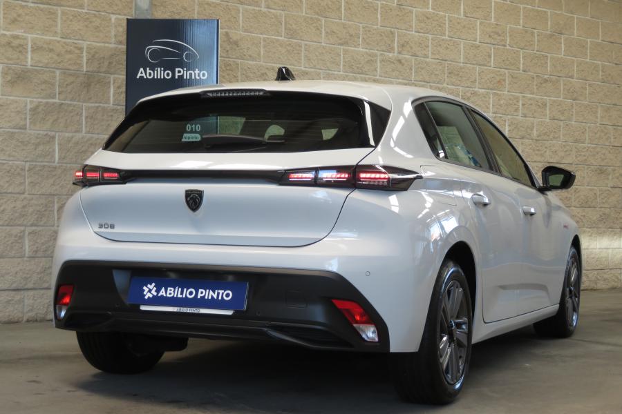 peugeot-308-2025-hibrido-a-gasolina-1199cc