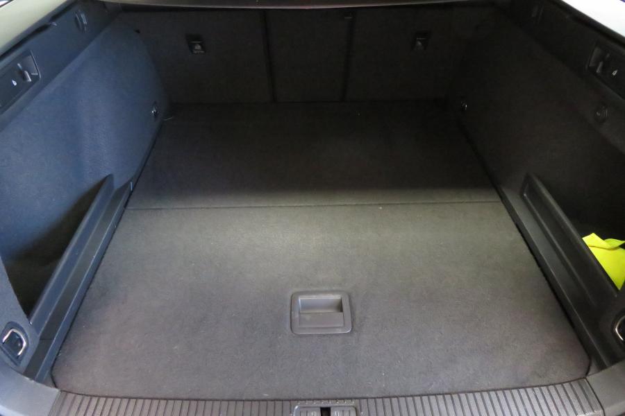 volkswagen-passat-variant-2017-diesel-1968cc