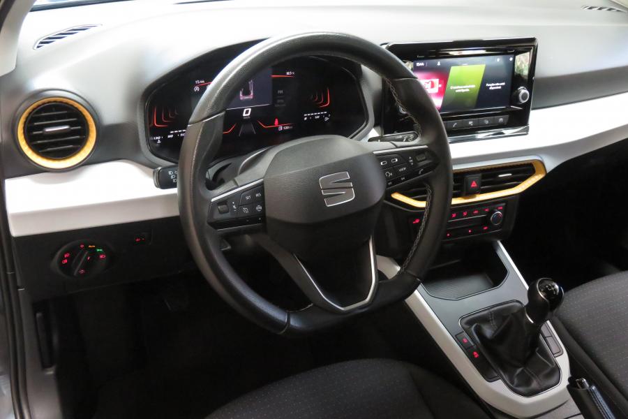 seat-arona-2023-gasolina-999cc