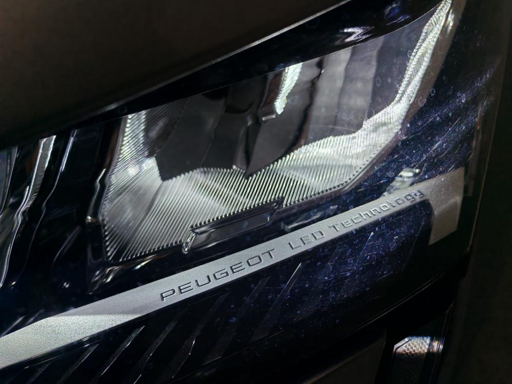 peugeot-308-2022-gasolina-1199cc