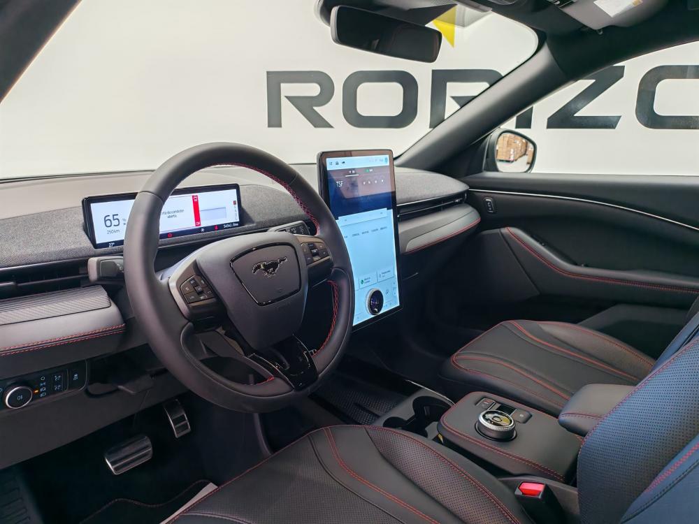 ford-mustang-mach-e-2023-eletrico-0cc