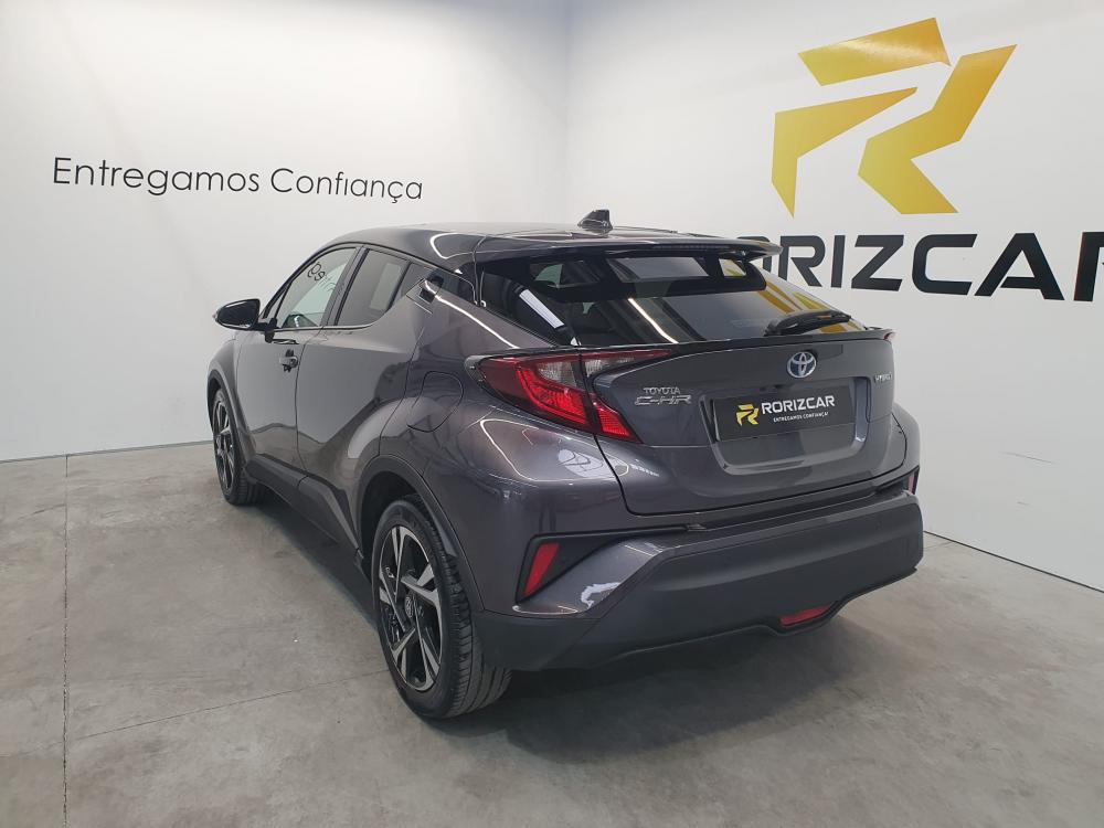 toyota-c-hr-2022-hibrido-a-gasolina-1798cc