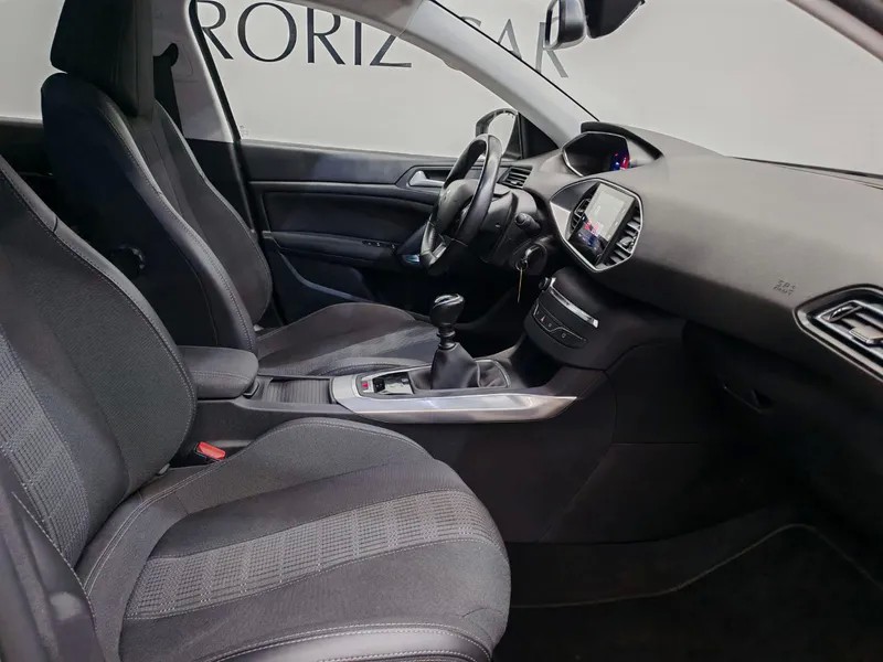peugeot-308-sw-2021-diesel-1499cc
