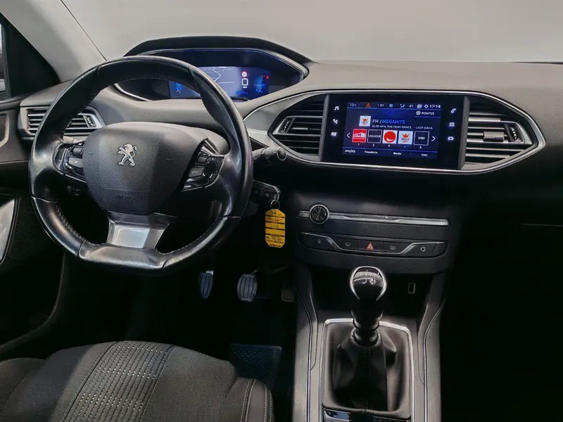 peugeot-308-sw-2021-diesel-1499cc