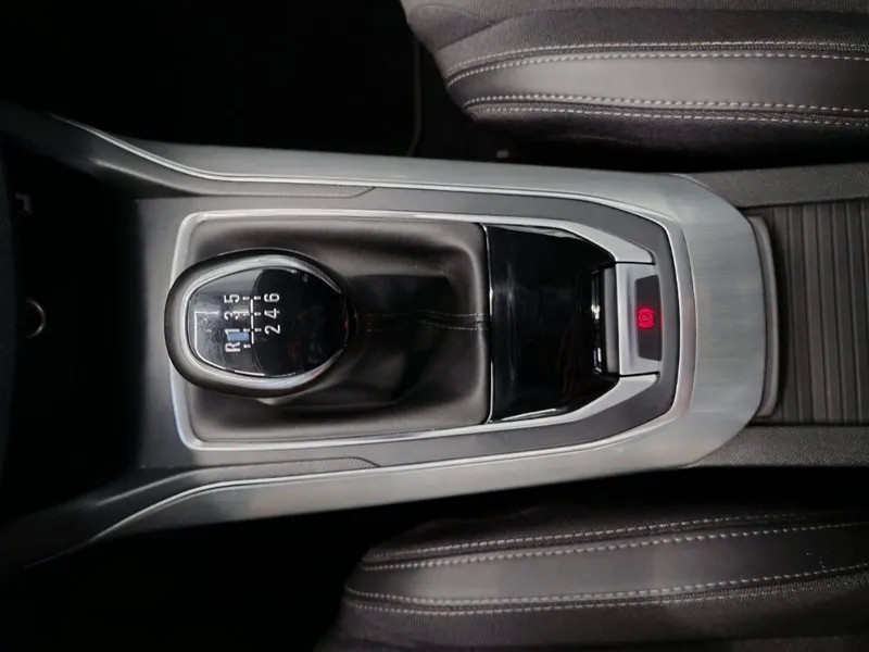 peugeot-308-sw-2021-diesel-1499cc