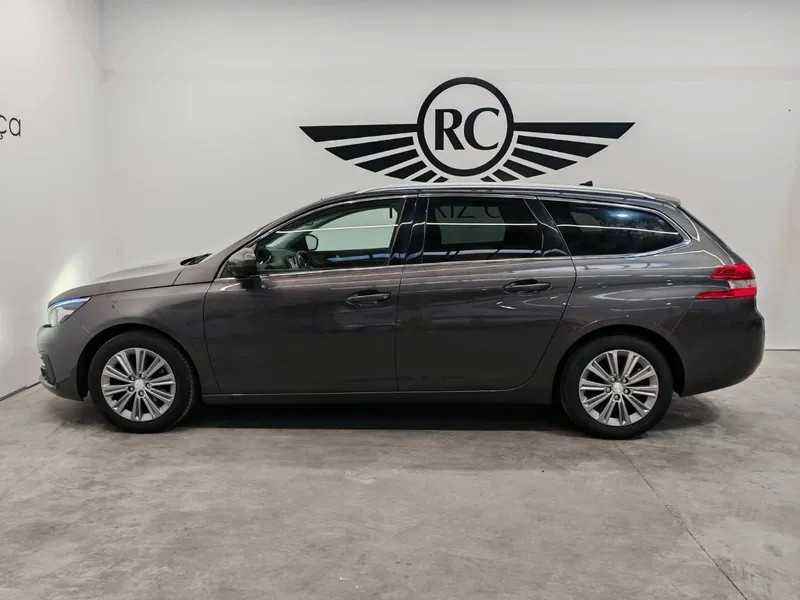 peugeot-308-sw-2021-diesel-1499cc