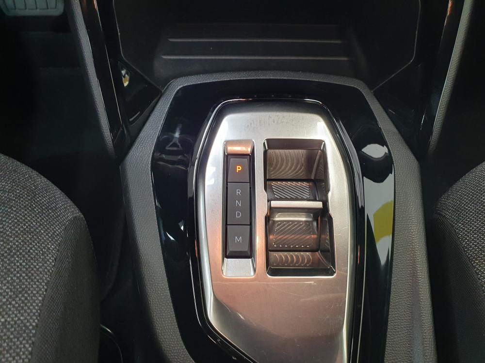 peugeot-2008-2023-diesel-1499cc
