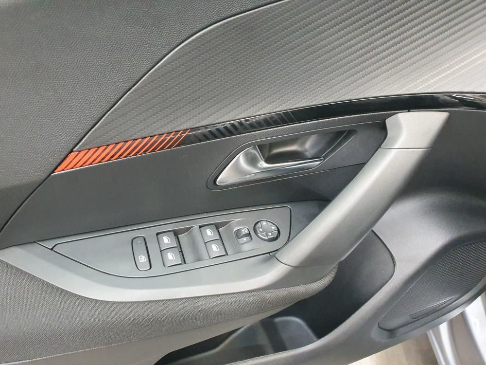 peugeot-2008-2023-diesel-1499cc