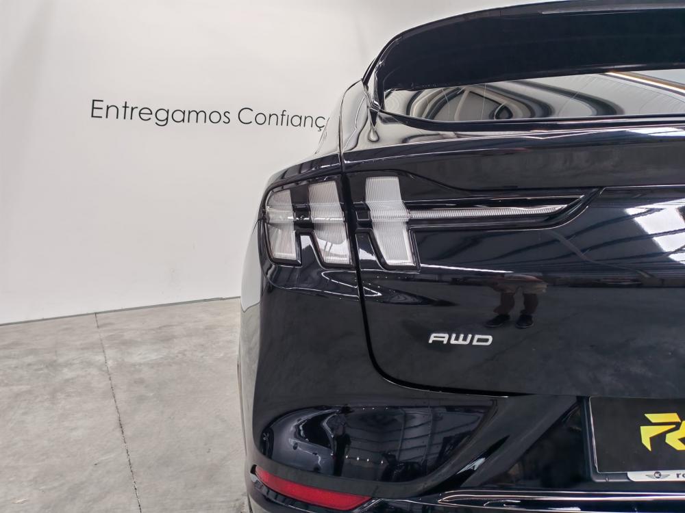 ford-mustang-mach-e-2023-eletrico-0cc
