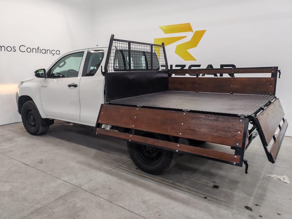 toyota-hilux-2018-diesel-2393cc
