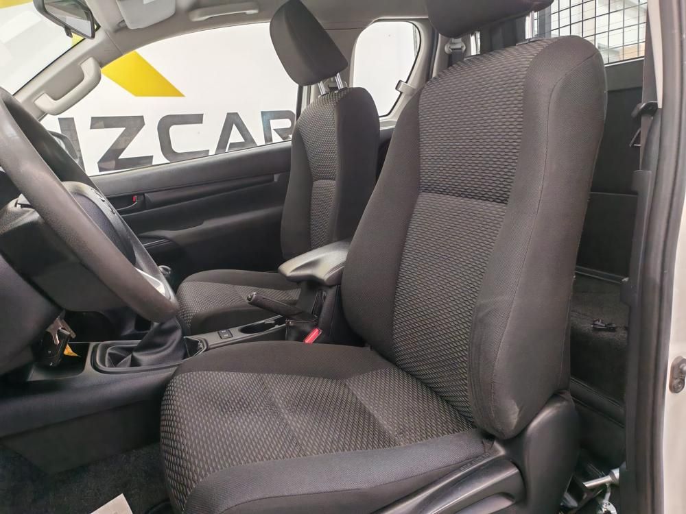 toyota-hilux-2018-diesel-2393cc