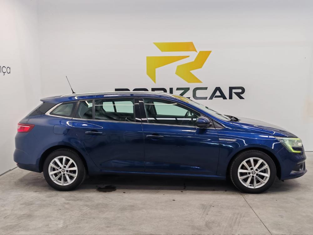 renault-megane-sport-tourer-2018-diesel-1461cc