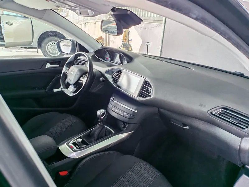 peugeot-308-sw-2018-diesel-1499cc