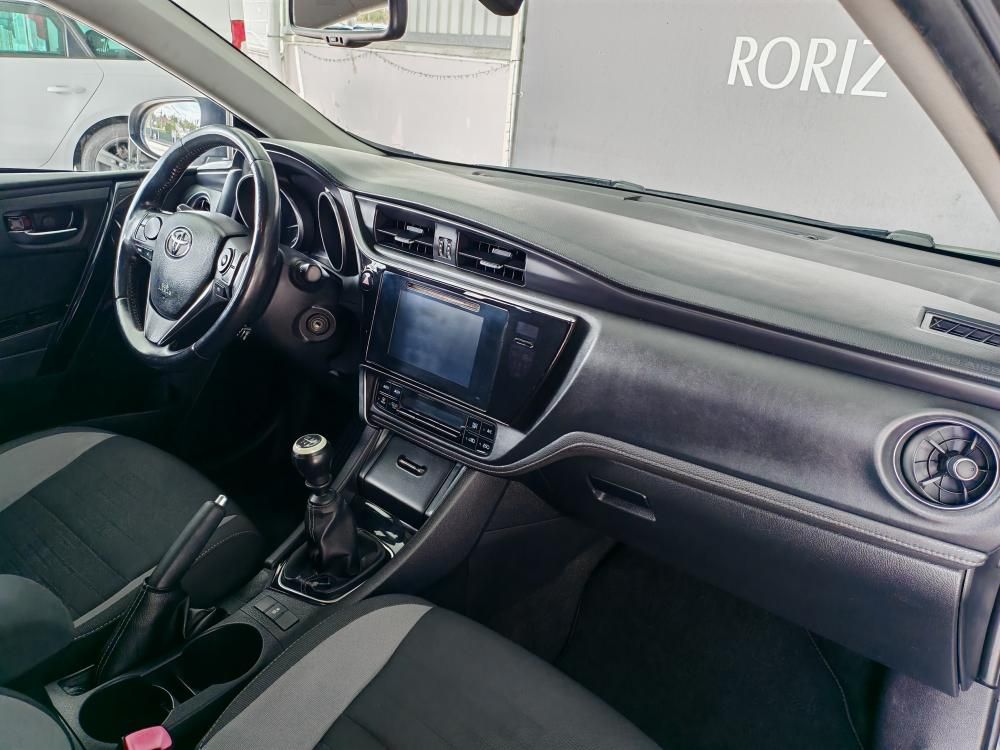 toyota-auris-touring-sports-2016-diesel-1364cc