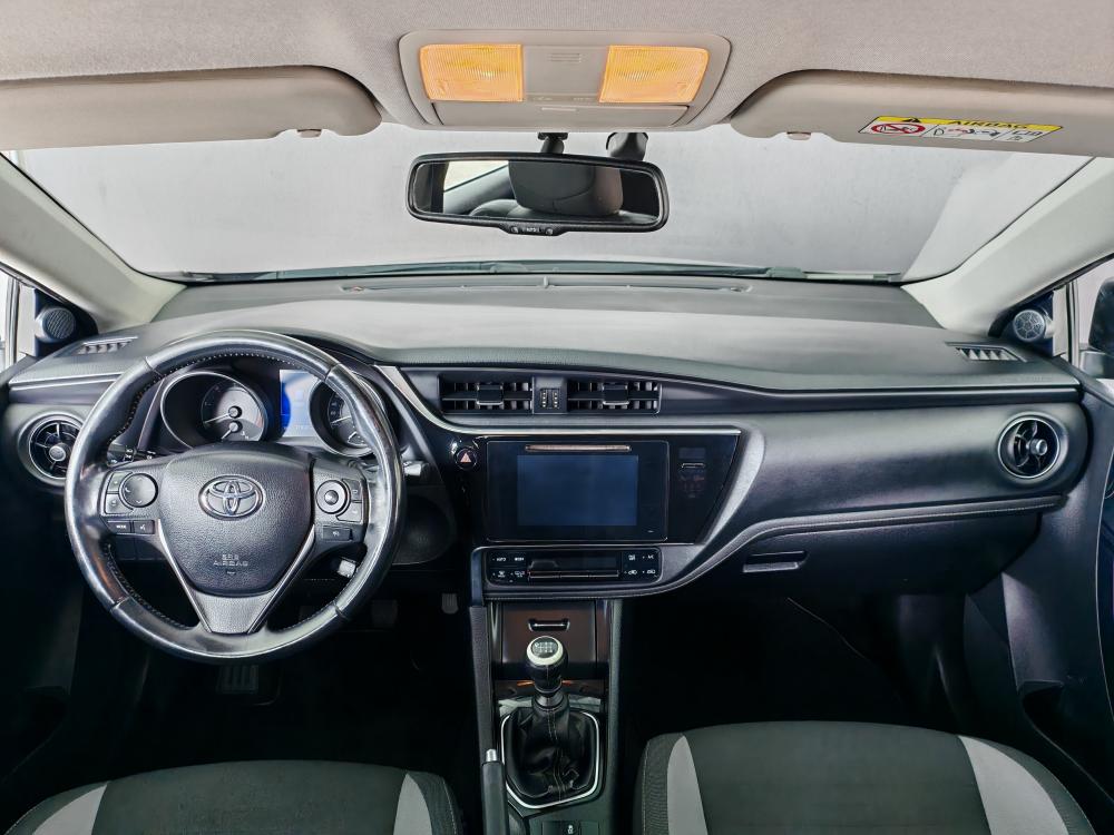 toyota-auris-touring-sports-2016-diesel-1364cc