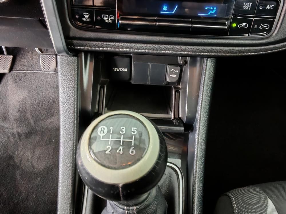 toyota-auris-touring-sports-2016-diesel-1364cc