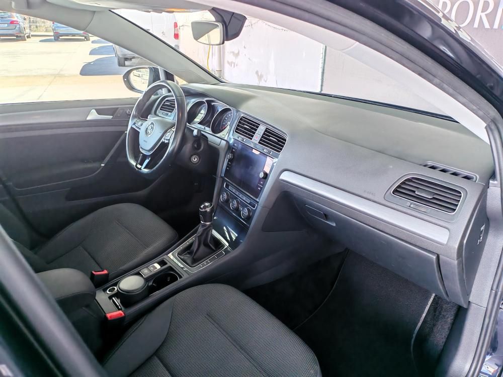 volkswagen-golf-variant-2020-diesel-1598cc