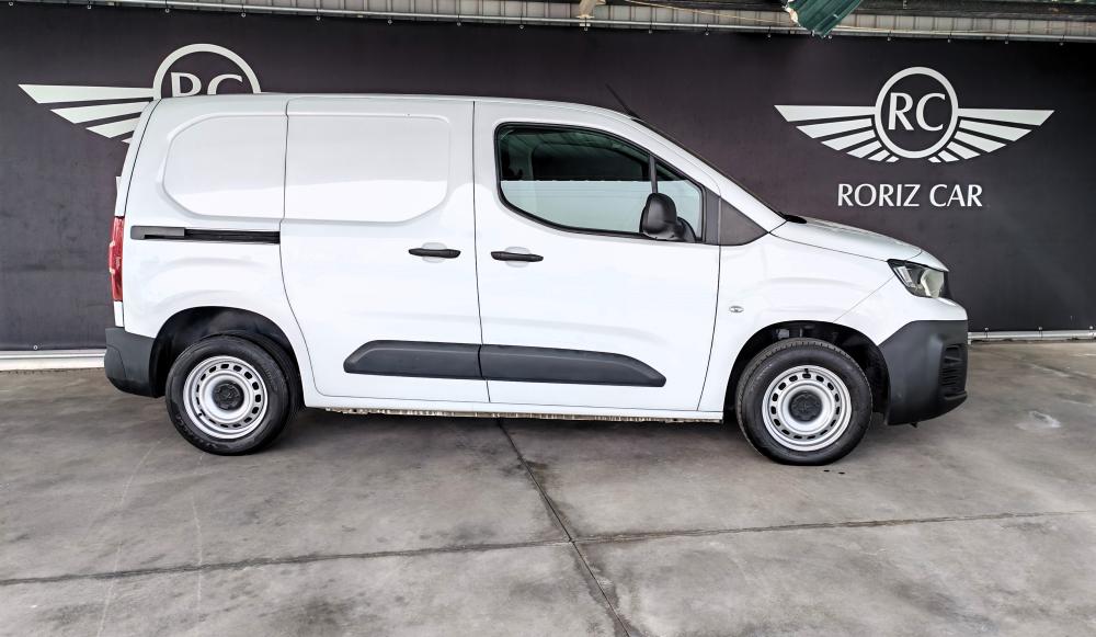 peugeot-partner-2022-diesel-1499cc