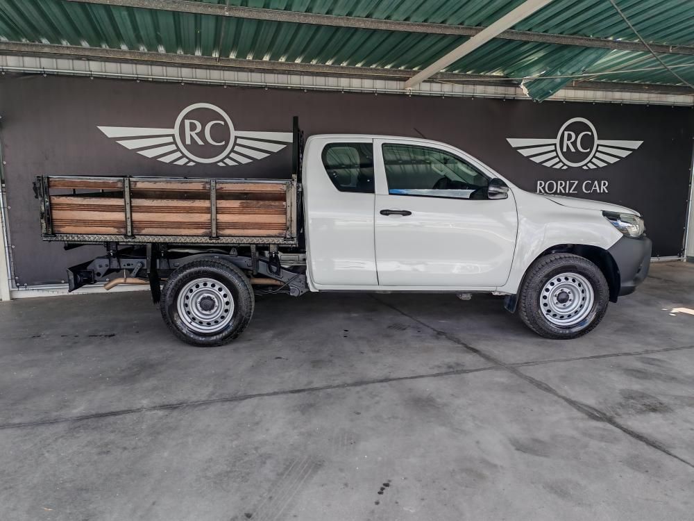 toyota-hilux-2018-diesel-2393cc