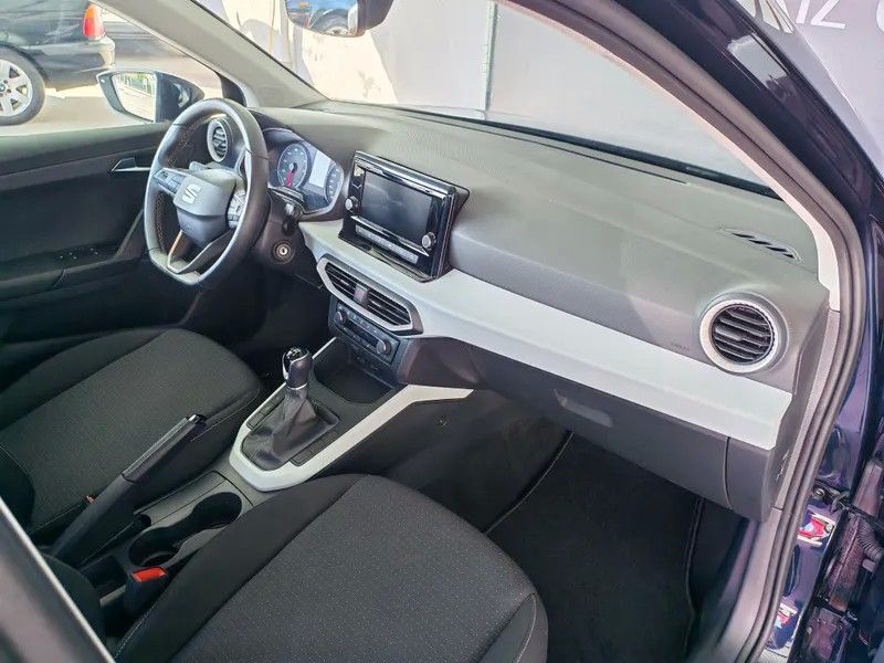 seat-arona-2023-gasolina-999cc