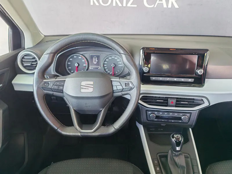 seat-arona-2023-gasolina-999cc