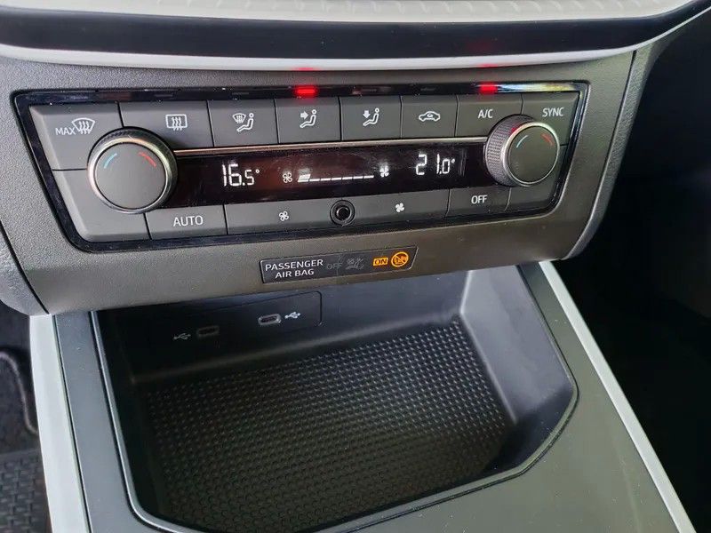 seat-arona-2023-gasolina-999cc