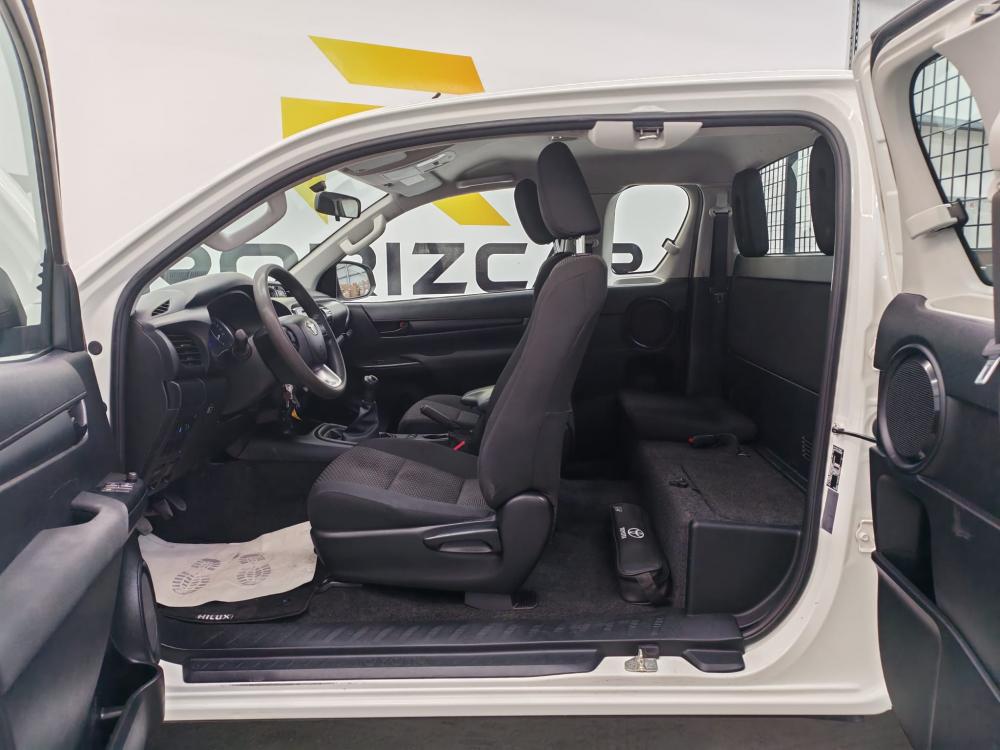 toyota-hilux-2018-diesel-2393cc