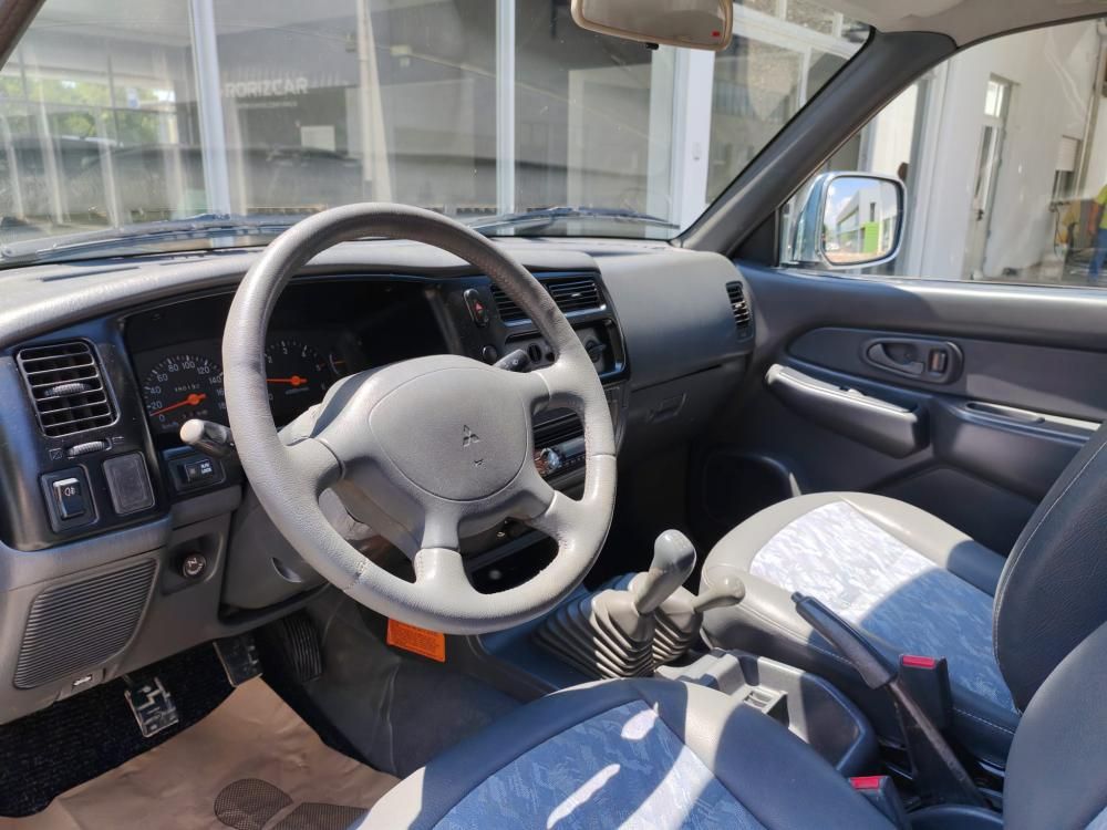 mitsubishi-l200-2000-diesel-2477cc