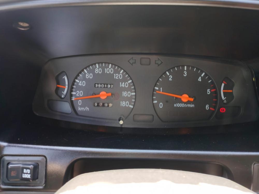mitsubishi-l200-2000-diesel-2477cc