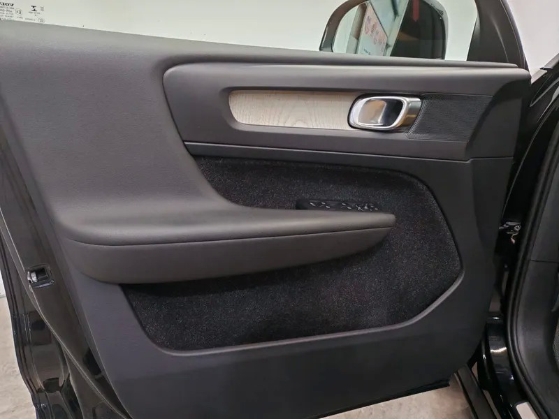 volvo-xc40-2019-diesel-1969cc