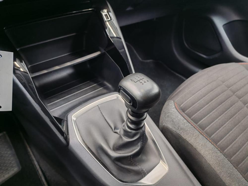 peugeot-208-2021-diesel-1499cc