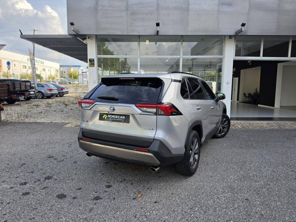 toyota-rav4-2022-hibrido-a-gasolina-2487cc