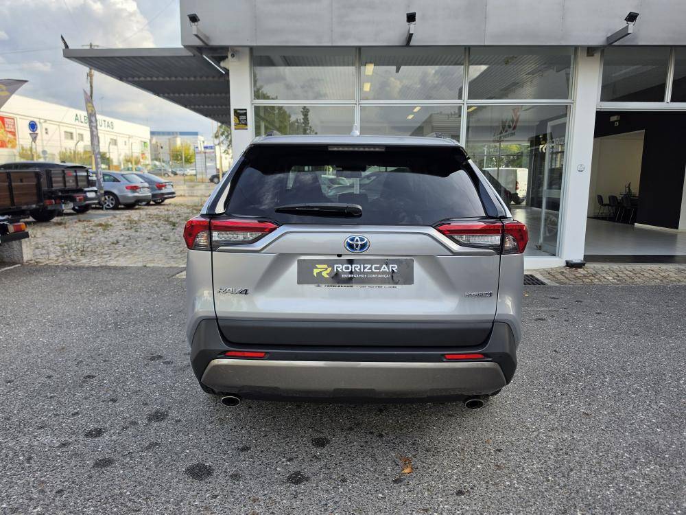 toyota-rav4-2022-hibrido-a-gasolina-2487cc