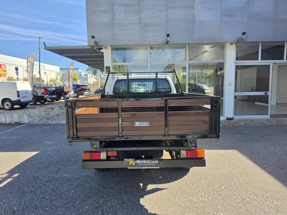 toyota-hilux-2021-diesel-2393cc