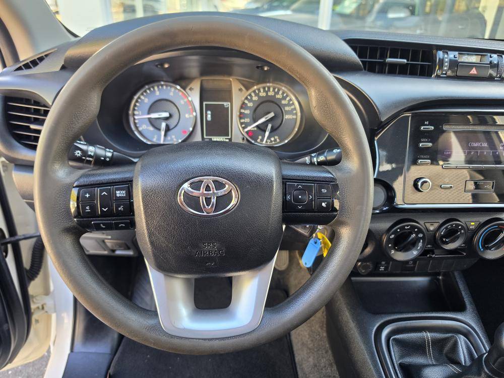 toyota-hilux-2021-diesel-2393cc