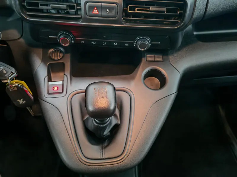 peugeot-partner-2022-diesel-1499cc