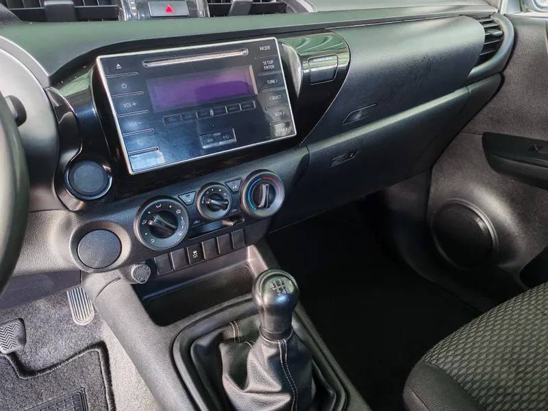 toyota-hilux-2018-diesel-2393cc
