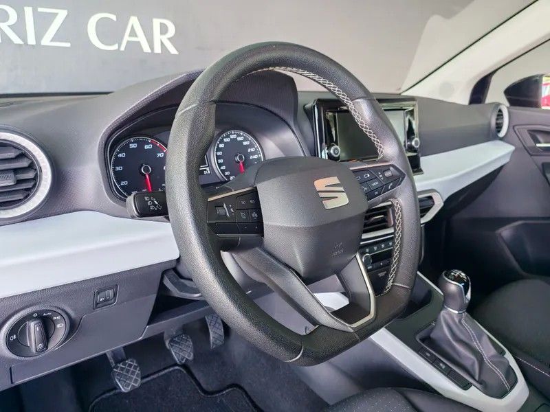 seat-arona-2023-gasolina-999cc
