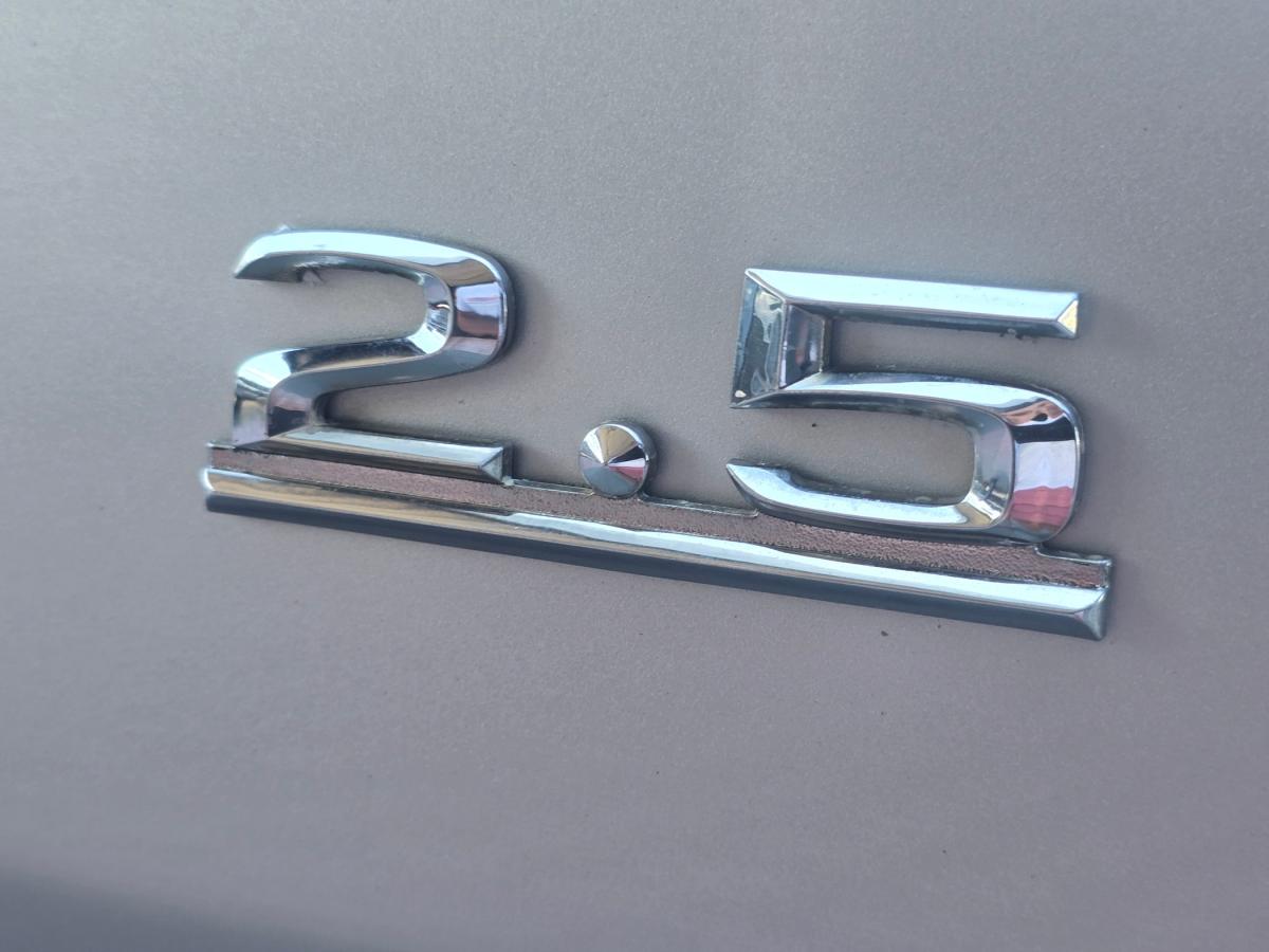 mercedes-benz-190-1992-diesel-2497cc