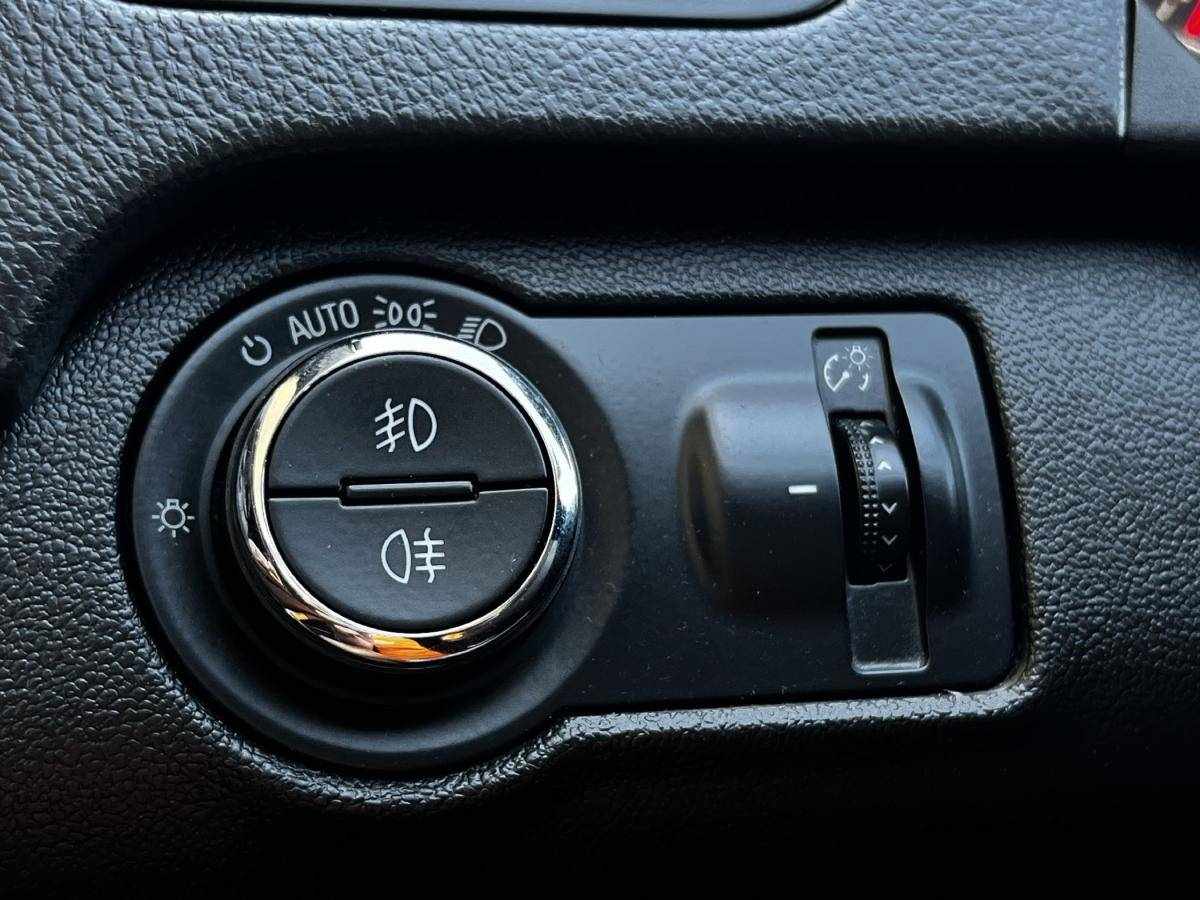 opel-insignia-sports-tourer-2014-diesel-1956cc