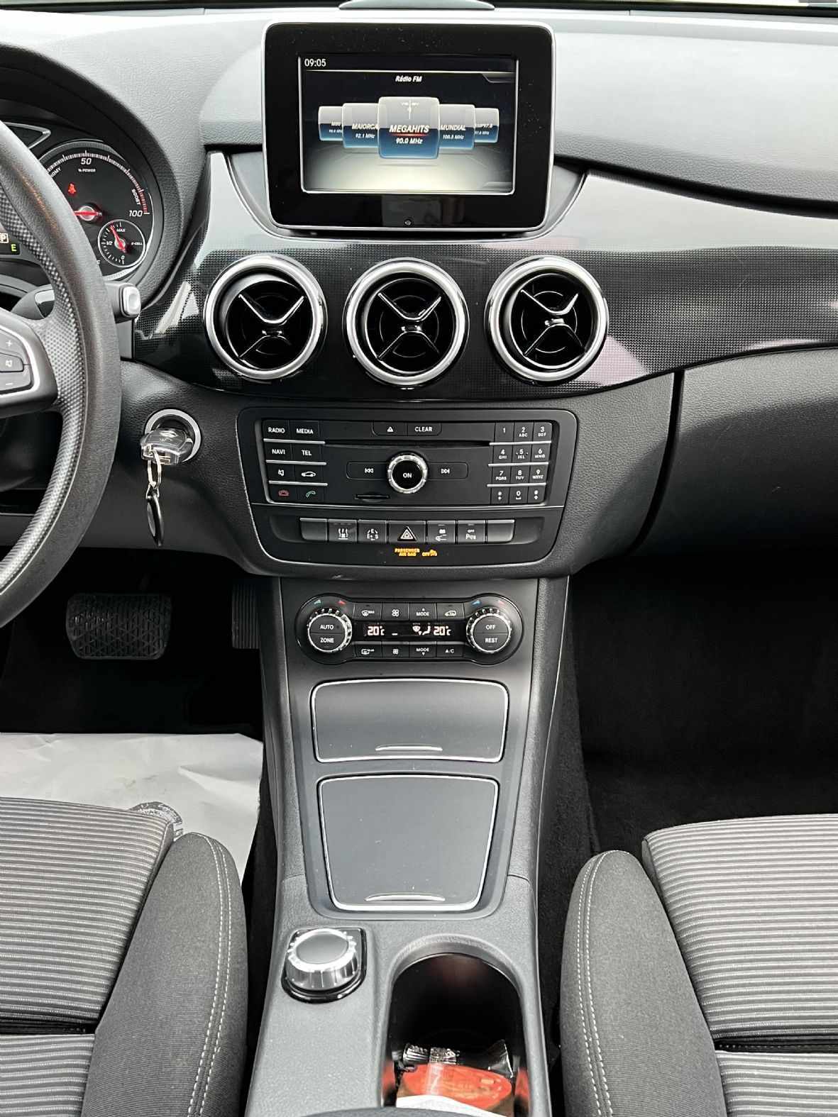 mercedes-benz-classe-b-2015-eletrico-352cc