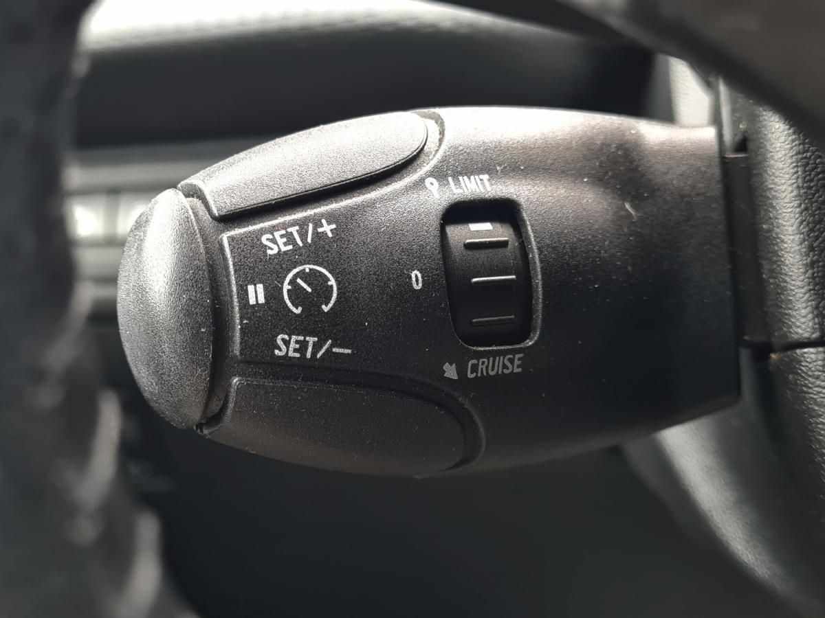 peugeot-2008-2017-gasolina-1199cc