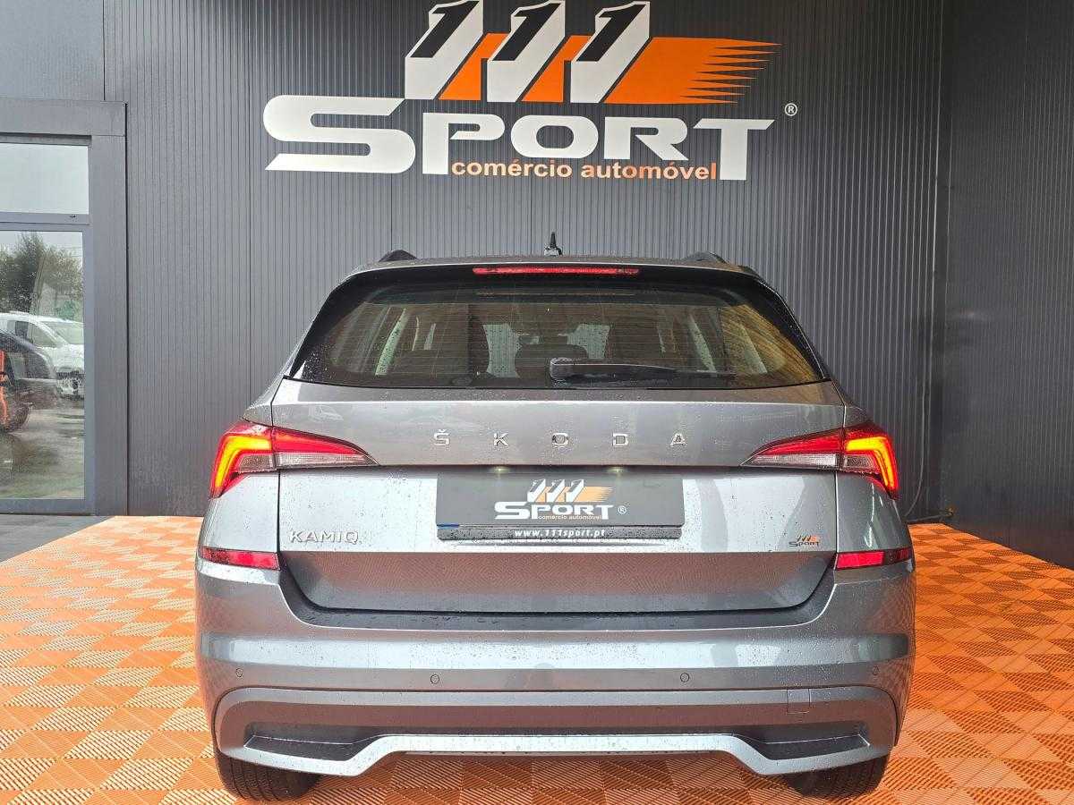 skoda-kamiq-2023-gasolina-999cc