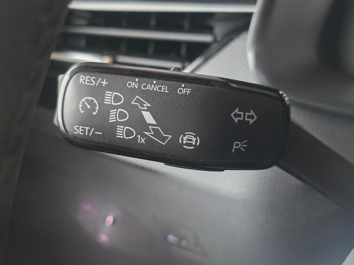 skoda-kamiq-2023-gasolina-999cc