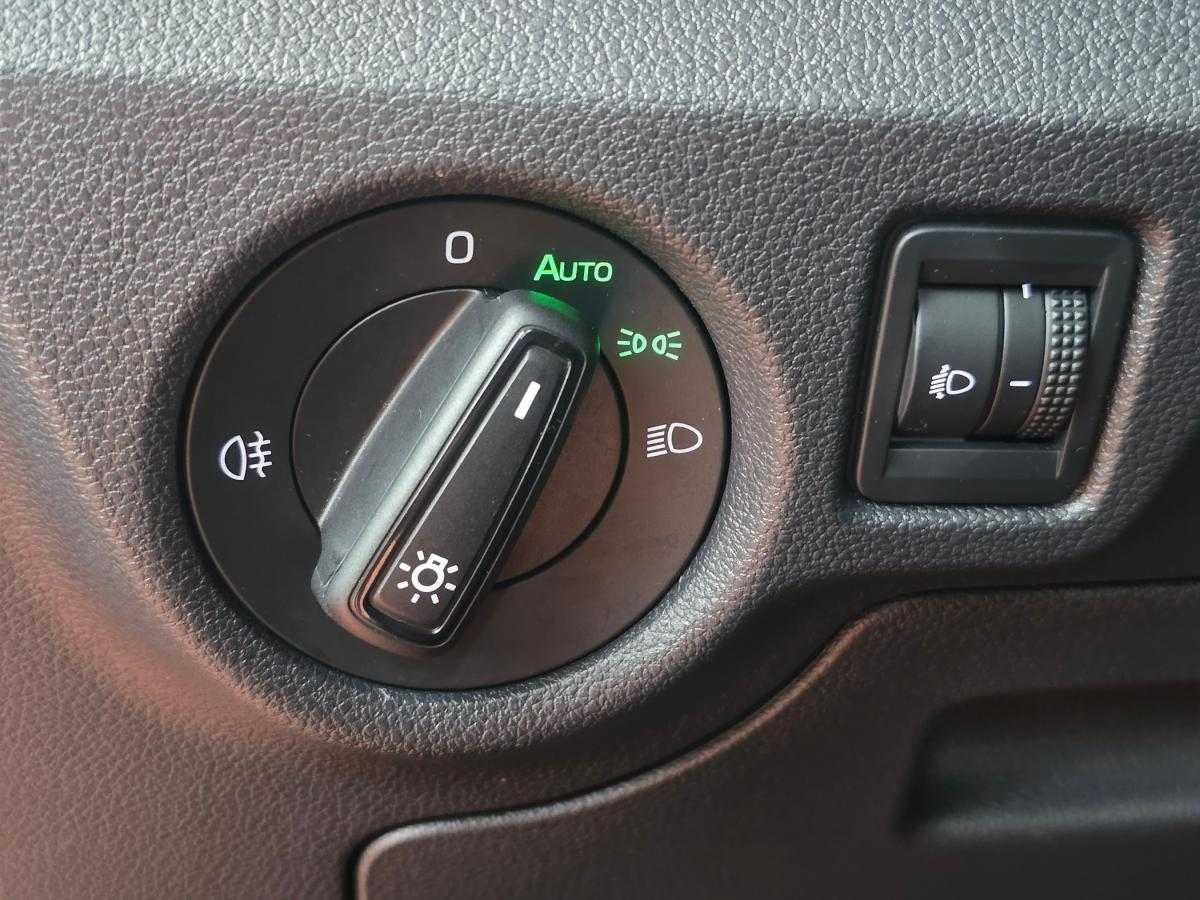 skoda-kamiq-2023-gasolina-999cc
